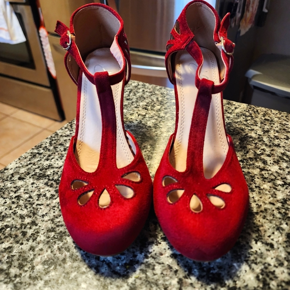 Suede heels